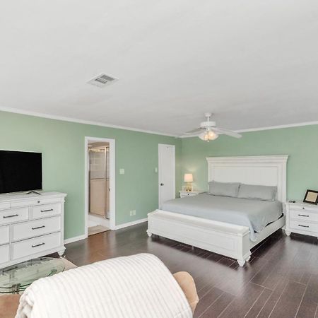 Beauty On The Water! Lake House Near The Beaches! Galveston Extérieur photo