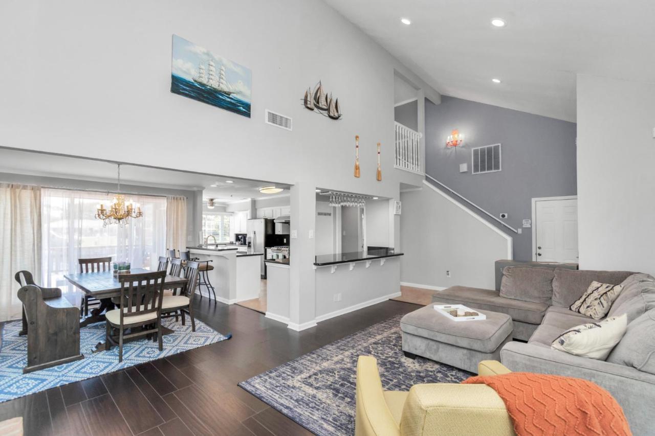 Beauty On The Water! Lake House Near The Beaches! Galveston Extérieur photo
