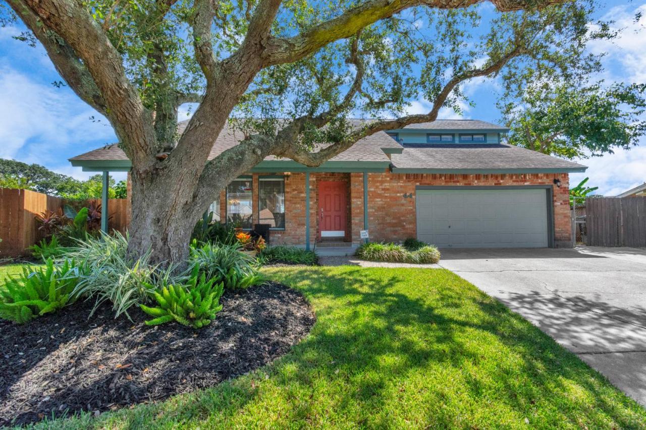 Beauty On The Water! Lake House Near The Beaches! Galveston Extérieur photo