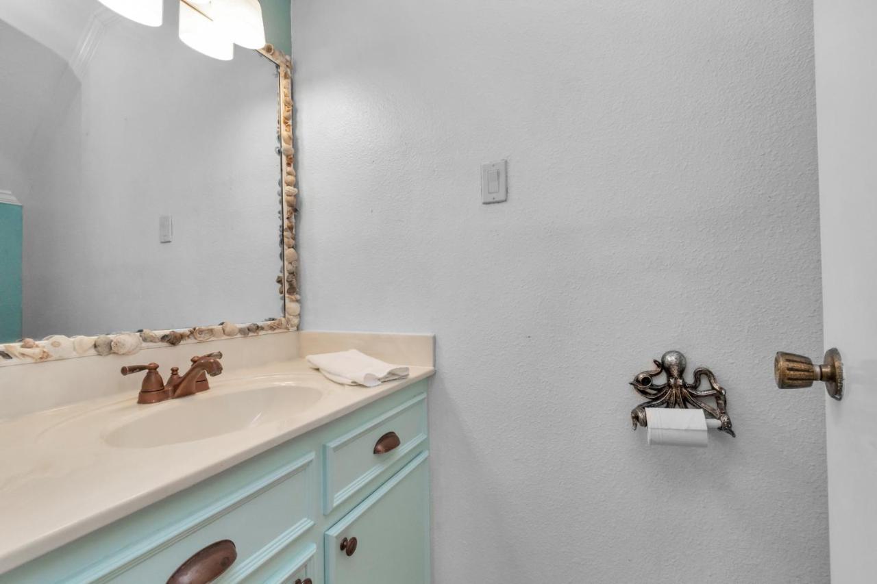Beauty On The Water! Lake House Near The Beaches! Galveston Extérieur photo