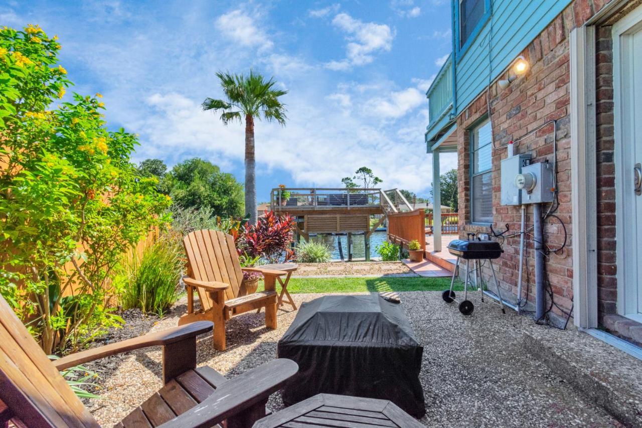 Beauty On The Water! Lake House Near The Beaches! Galveston Extérieur photo