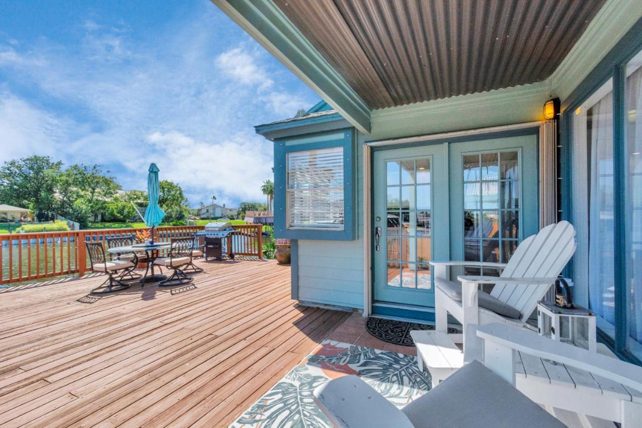 Beauty On The Water! Lake House Near The Beaches! Galveston Extérieur photo