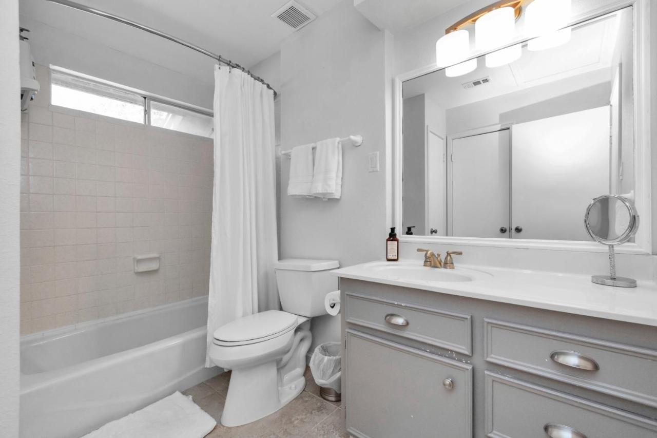 Beauty On The Water! Lake House Near The Beaches! Galveston Extérieur photo