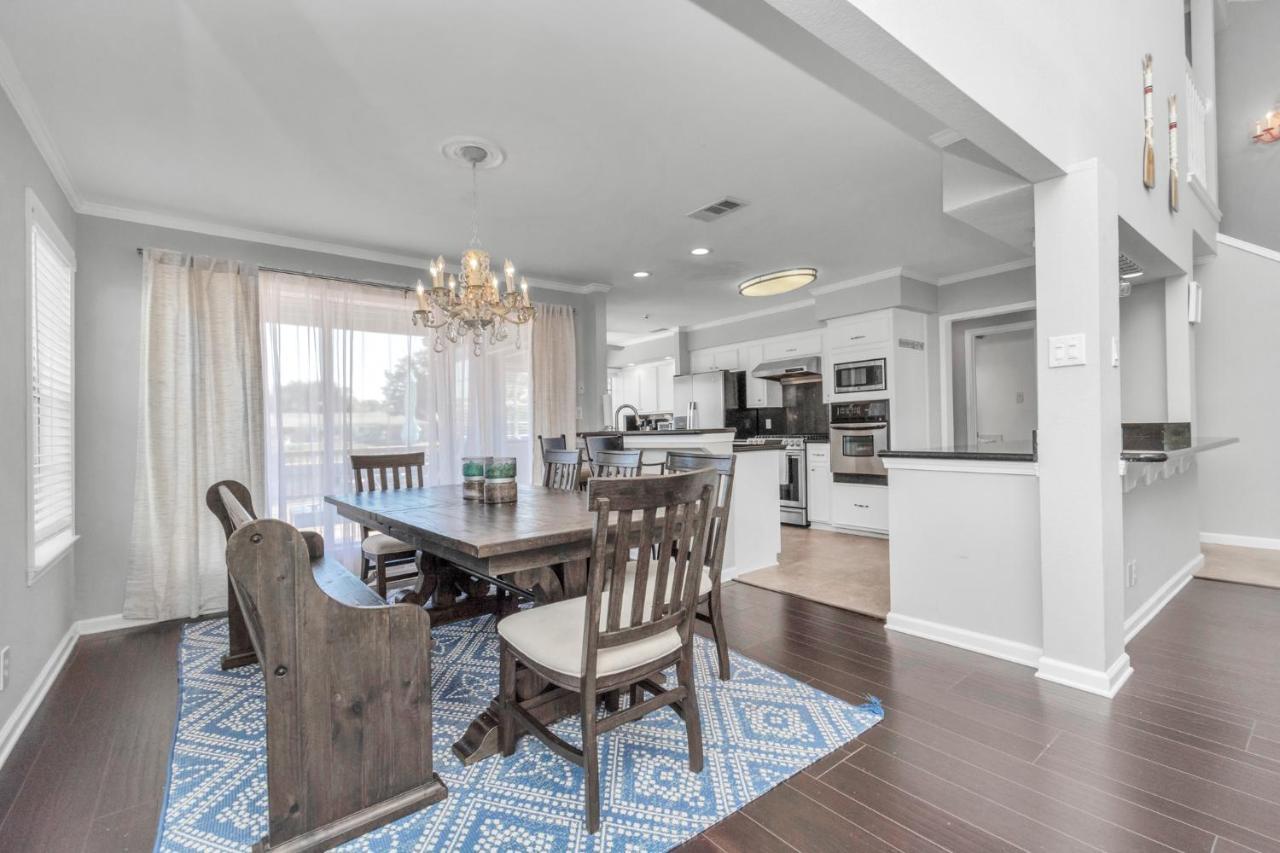 Beauty On The Water! Lake House Near The Beaches! Galveston Extérieur photo